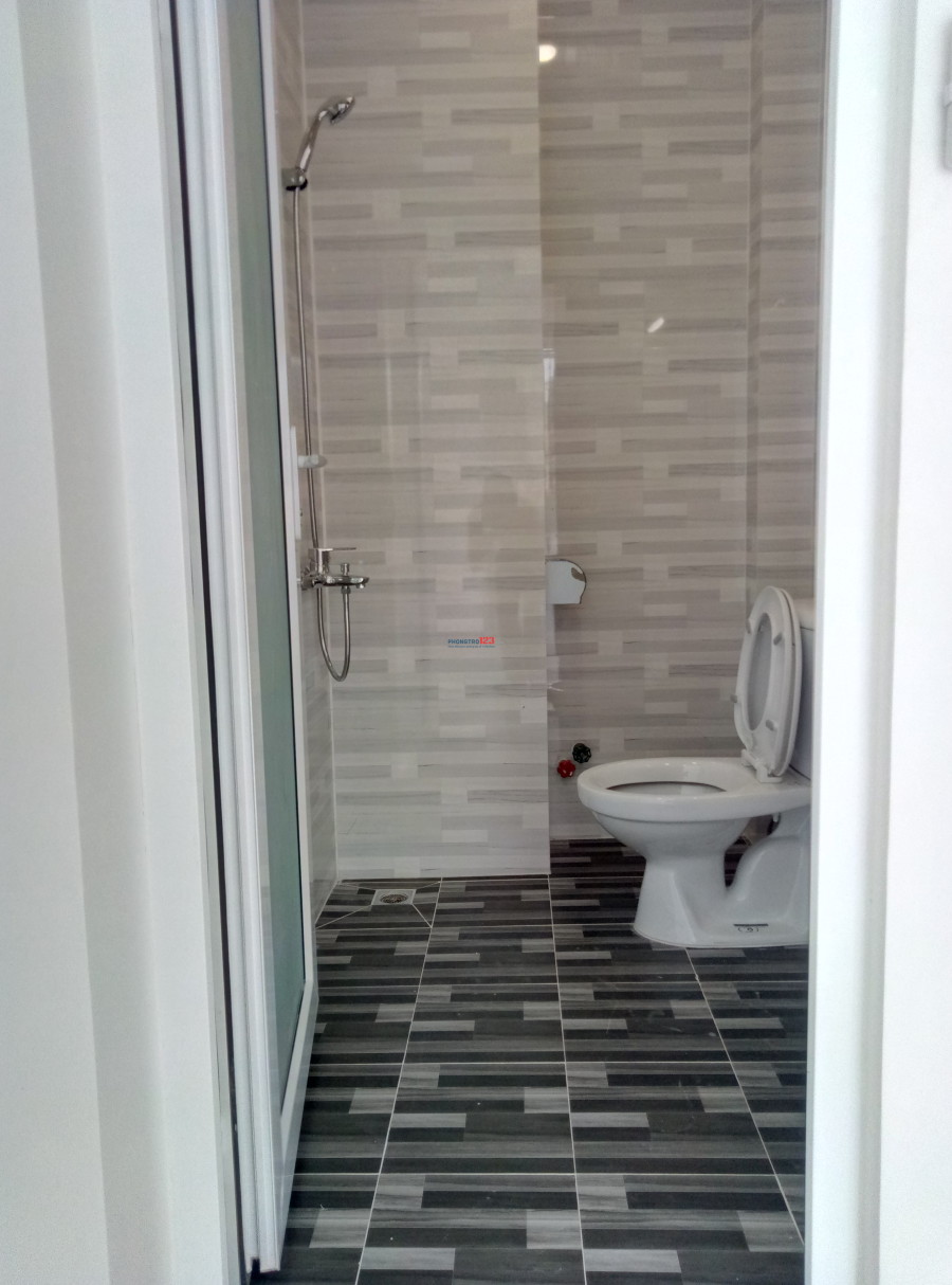 Cho thuê phòng trọ khu vực phố Tây Bùi Viện, Q.1
