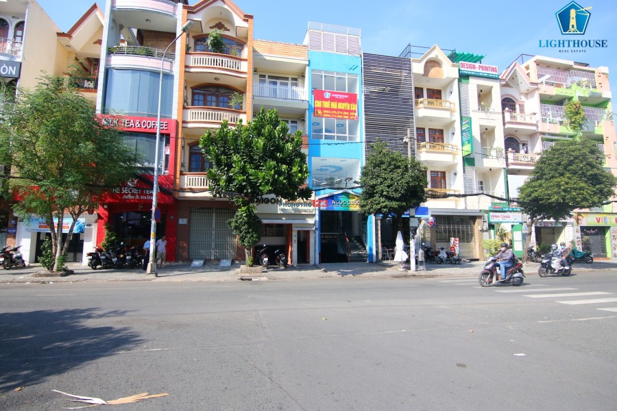 Cho thuê nhà nguyên căn 1Hầm 1Trệt 4Lầu Mặt Tiền Phan Xích Long, Phú Nhuận