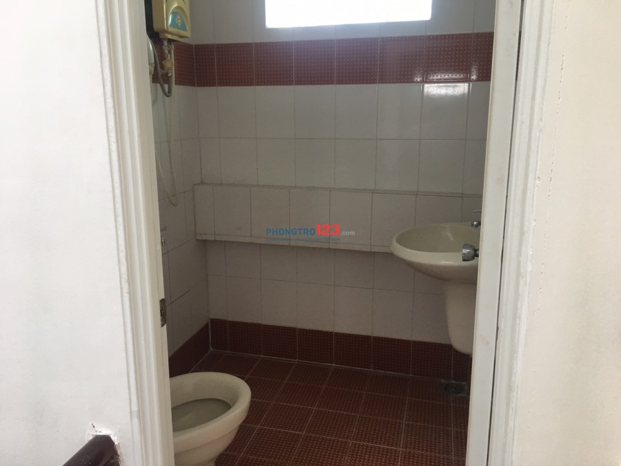 Cho thuê phòng trọ sạch đẹp wc riêng tại đường Lý Thái Tổ, P.1, Q.3