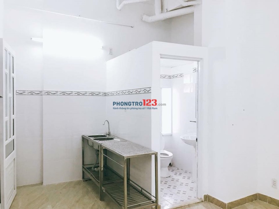 Phòng trọ đẹp giá rẻ Quận 7, 20m2 2.4tr gần Big C Nguyễn Thị Thập, Phú Mỹ Hưng, Nguyễn Văn Linh