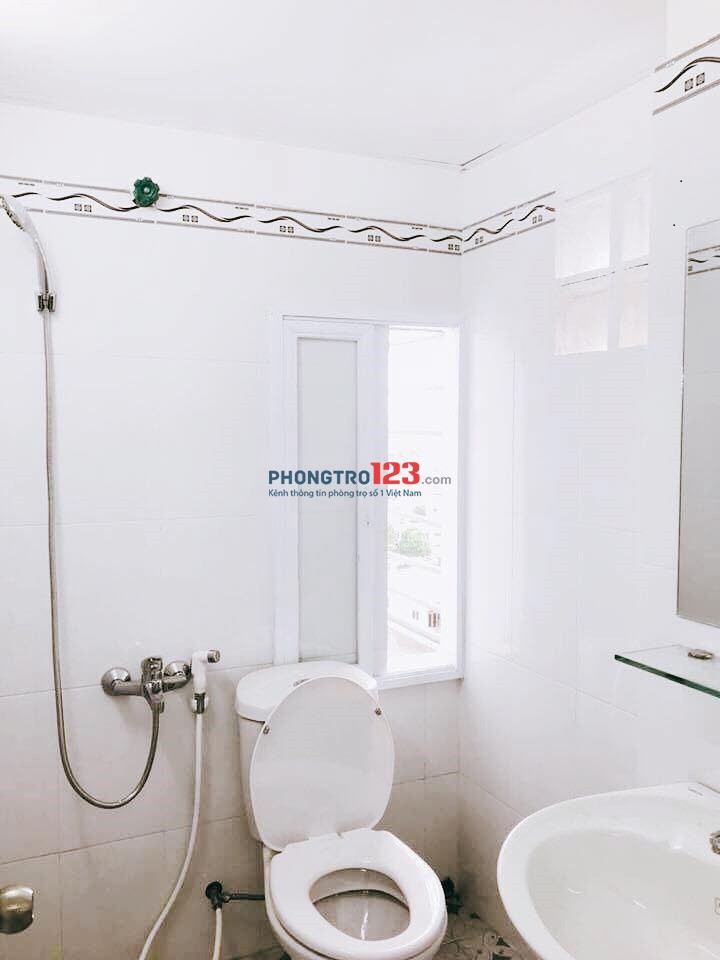 Phòng trọ đẹp giá rẻ Quận 7, 20m2 2.4tr gần Big C Nguyễn Thị Thập, Phú Mỹ Hưng, Nguyễn Văn Linh
