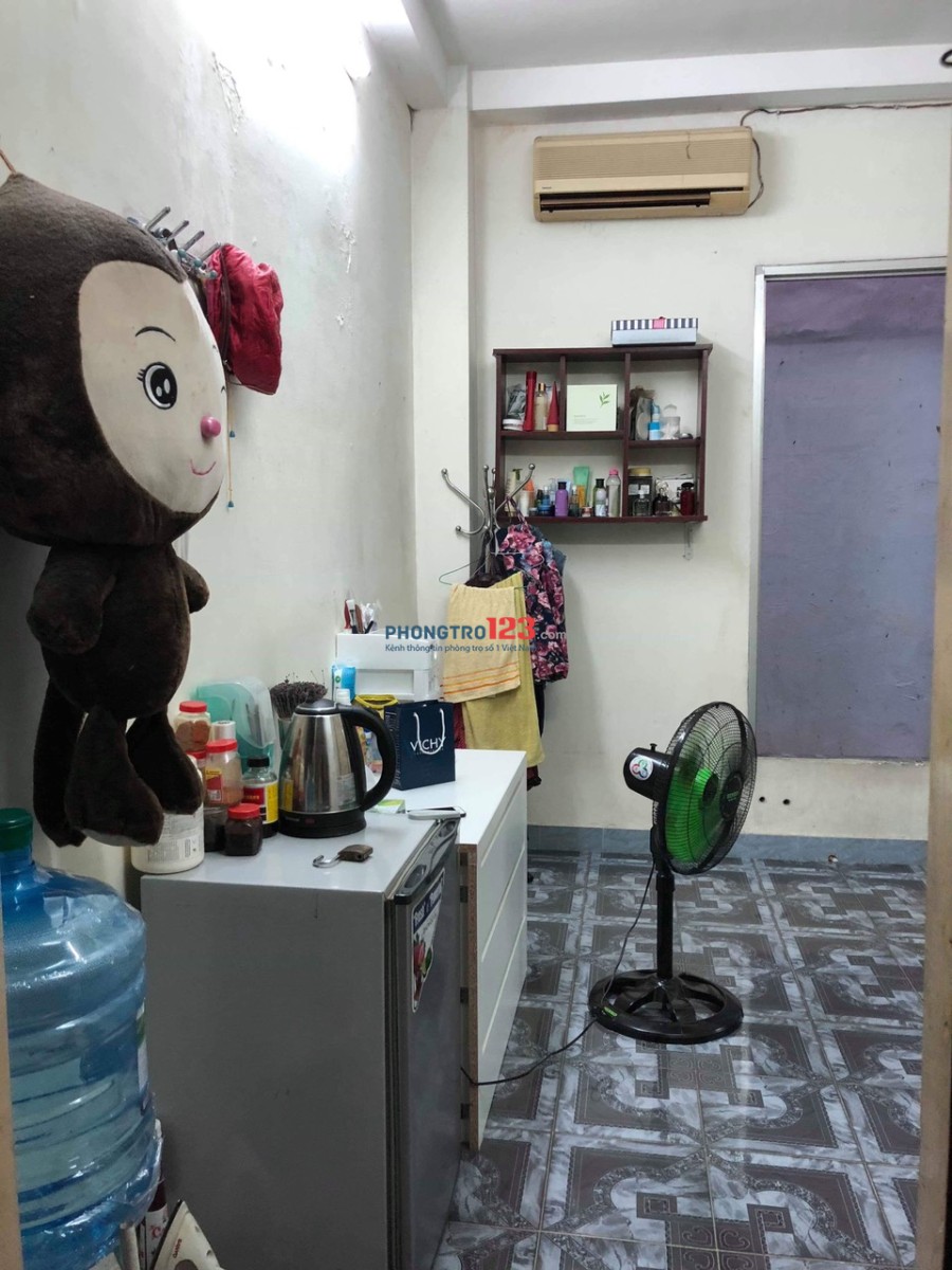 Cho nữ thuê phòng Võ Văn Tần, Q.3, có máy lạnh, tủ lạnh, hẻm rộng an ninh 3tr/tháng