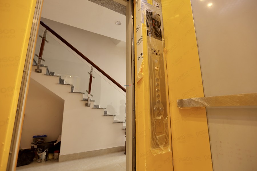Phòng đẹp có thang máy tại 27 Điện Biên Phủ, quận Bình Thạnh