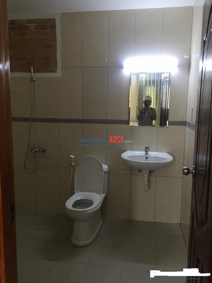 Phòng sạch sẽ full tiện nghi Phạm Văn Bạch, tân bình giá 2.5tr/tháng