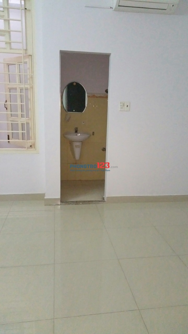 Phòng cho thuê có máy lạnh, giờ tự do, giá 3,5tr tại số 9-Trần Trọng Cung, gần ST Vinmart Q.7