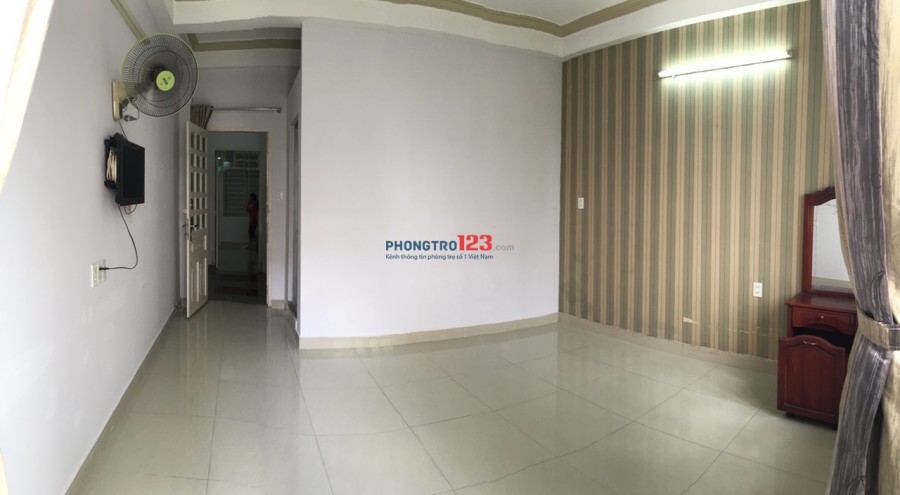 Phòng đẹp Máy Lạnh, Ban công, cửa sổ, giờ tự do, Giá 4tr ở Gần VinCome Q7, số 9 - Trần Trọng Cung