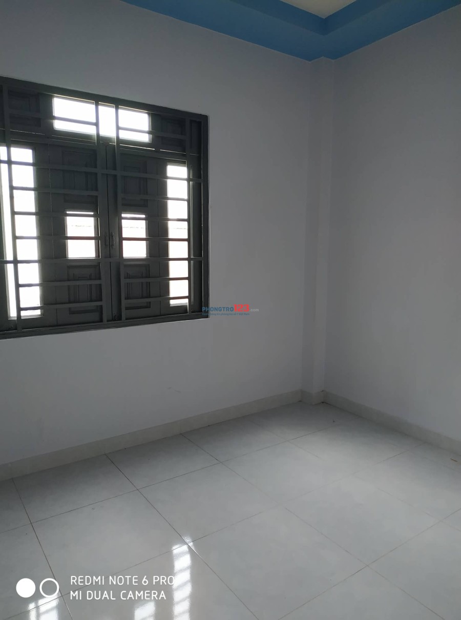 Cho thuê phòng trọ trong nhà mới xây đường Thạc Lam, Tân Phú