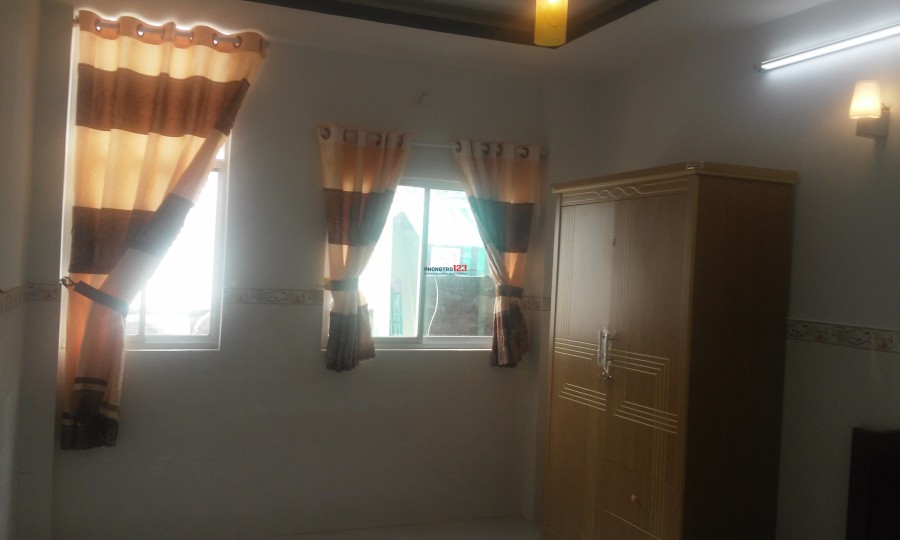 Phòng mới xây, đầy đủ tiện nghi Quận Phú Nhuận