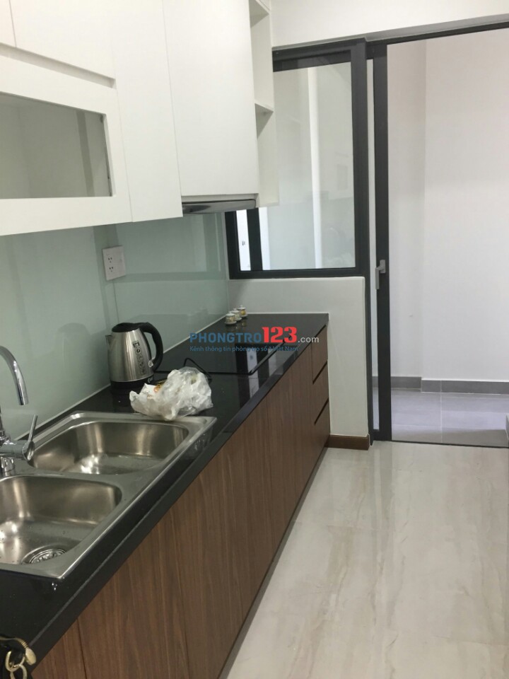 Cho thuê căn hộ MT Xa Lộ Hà Nội, Quận 9, căn góc 2 PN, view đẹp. Giá 8,5 tr/t, bao phí quản lý