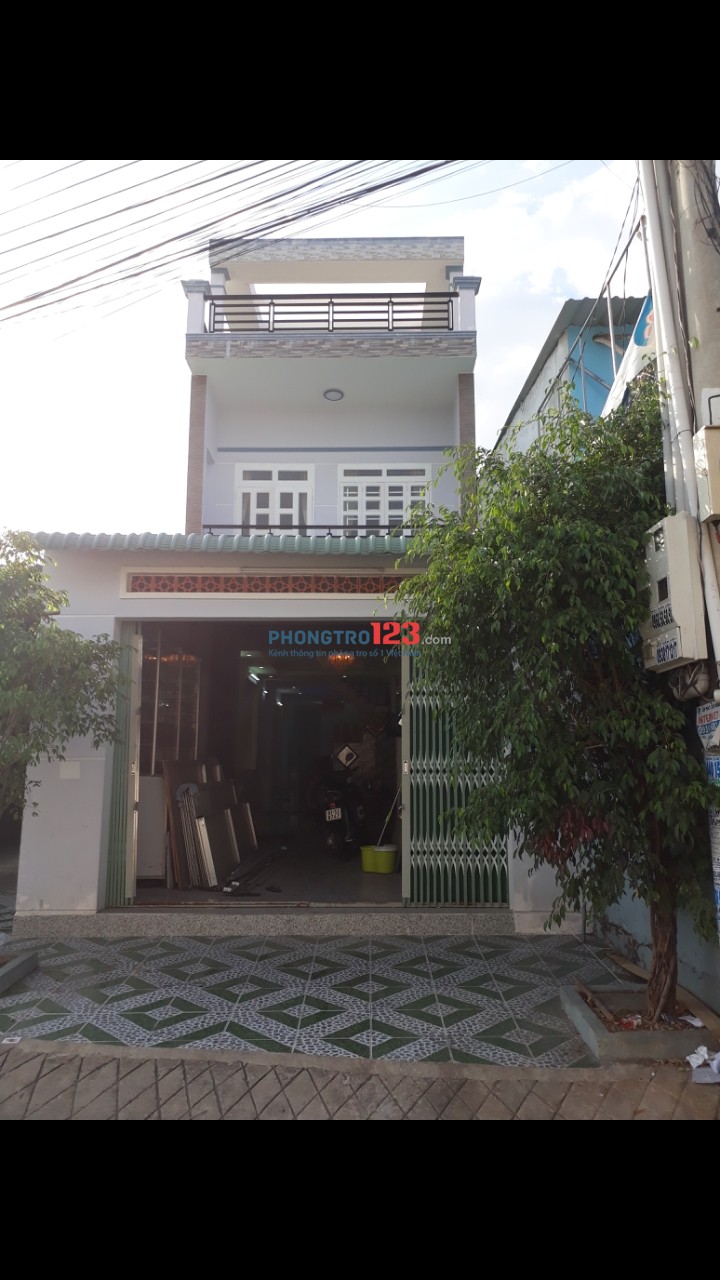 Cho thuê nhà 1 trệt 2 lầu (4.5×26) đường Trần Quốc Toản