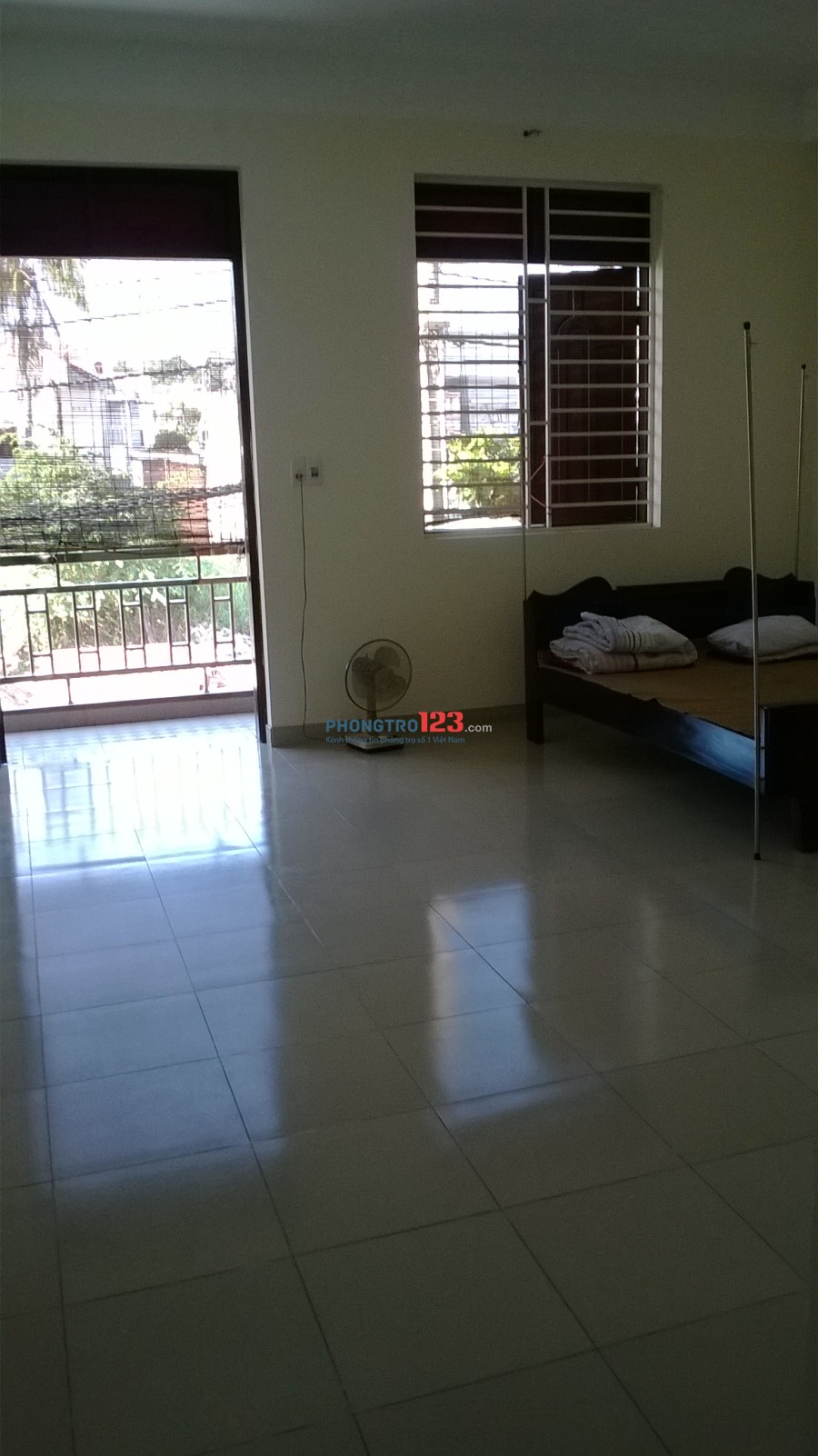 Cho thuê phòng trọ cao cấp nhà lầu, rộng 35 m2, có cửa sổ ban công, giá cả hợp lí - Đường Man Thiện, Quận 9