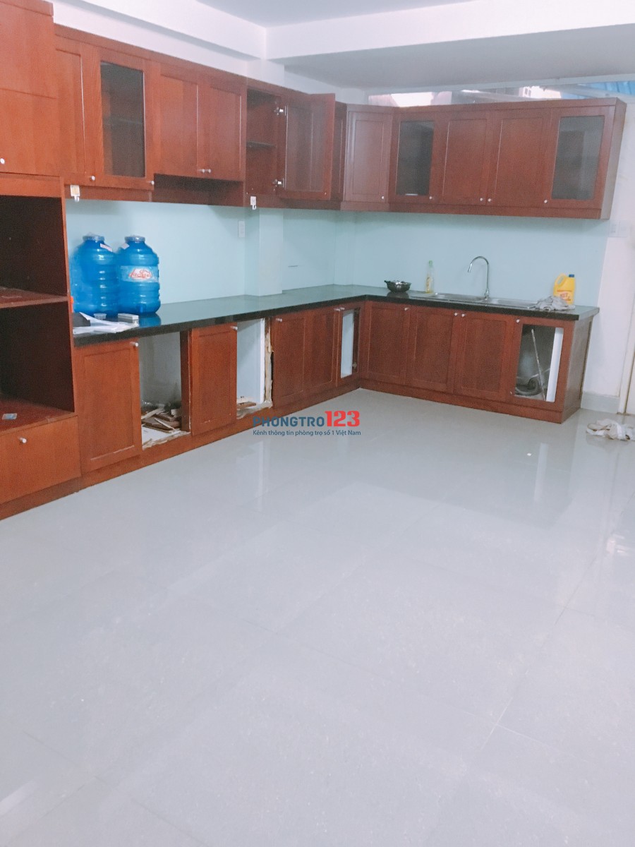 Phòng trọ 20m2 giá rẻ Bình Thạnh