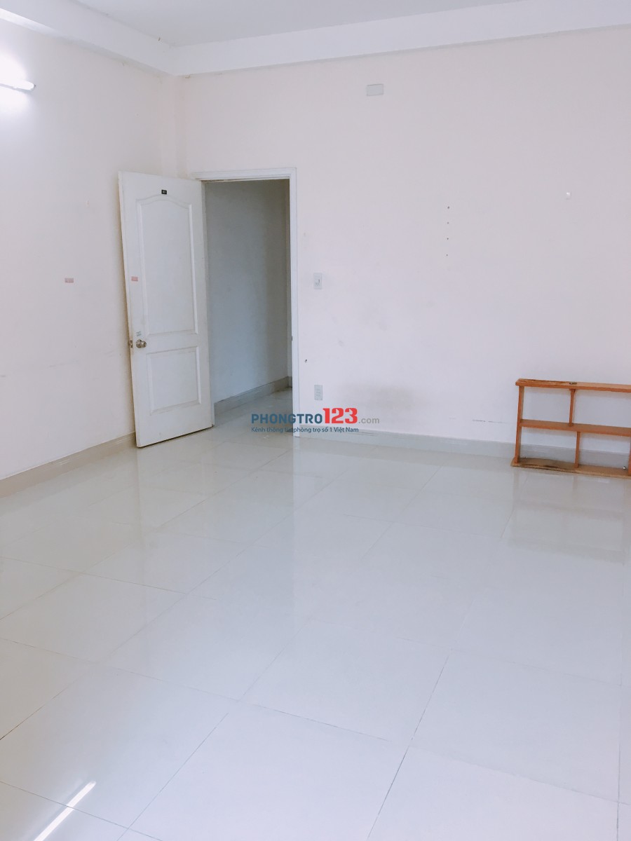 Phòng trọ 20m2 giá rẻ Bình Thạnh