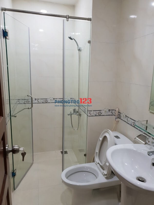 Căn hộ 60m2 cao cấp full nội thất, đường Hát Giang, phường 2, quận Tân Bình