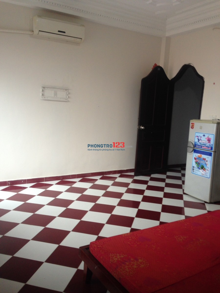 Phòng cho thuê đường Nguyễn Thái Bình - Maximax CH, đầy đủ nội thất
