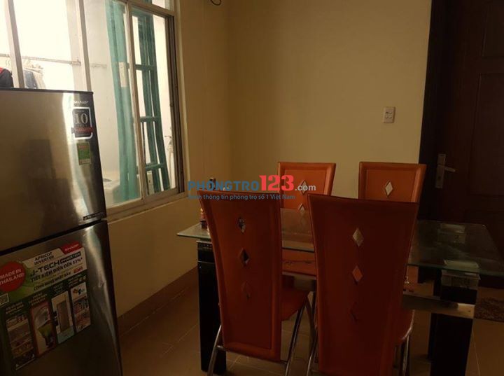Share phòng master 30m2 đầy đủ tiện nghi 4tr5/th, Q7