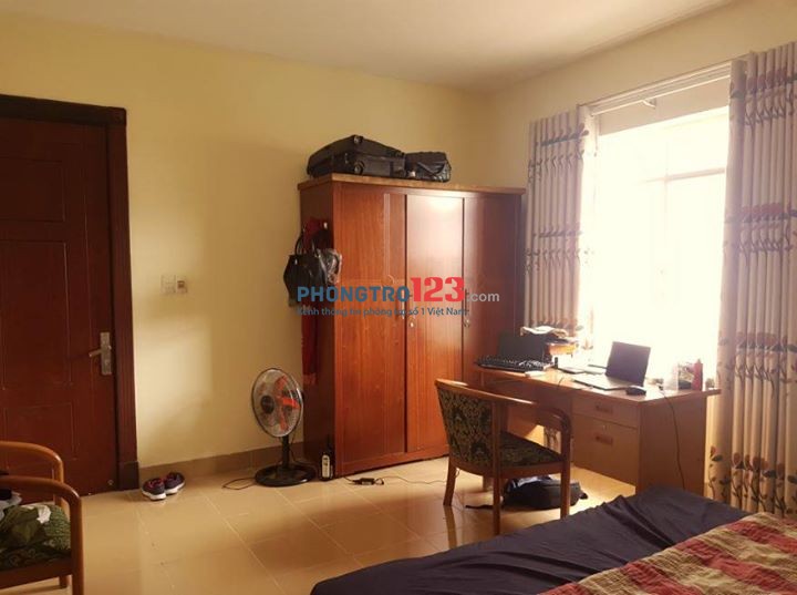 Share phòng master 30m2 đầy đủ tiện nghi 4tr5/th, Q7