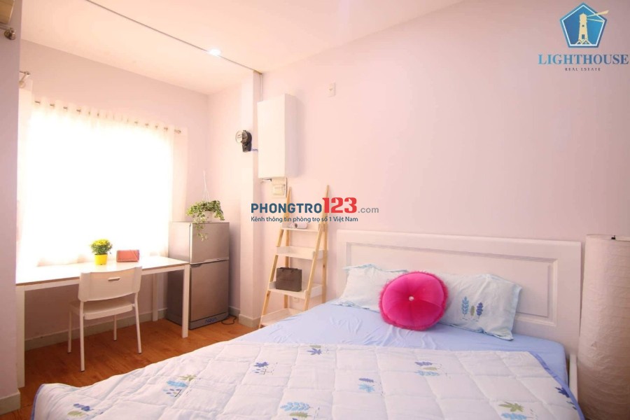 Phòng đẹp 23 m2 - giá rẻ quận Bình Thạnh- Giáp Q.1