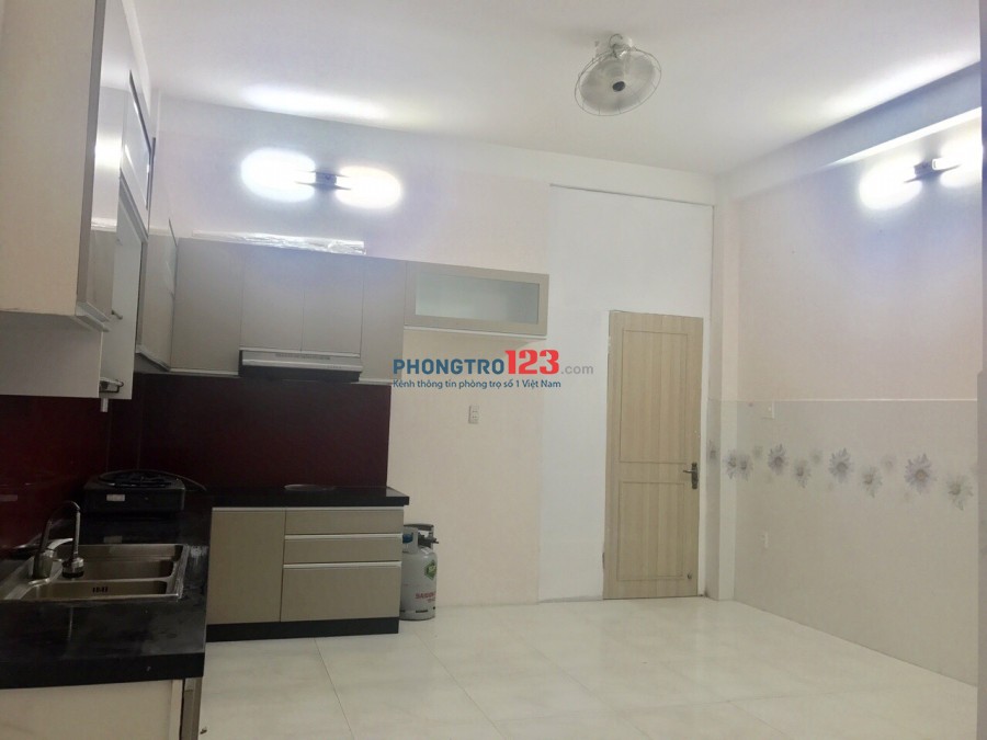PHÒNG RỘNG 50M2 CHO THUÊ - 4,5 NGƯỜI Ở