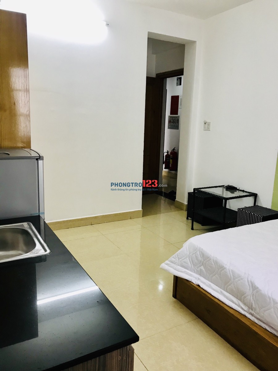 Cho thuê phòng trọ full nội thất gần chợ Bà Chiểu Bình Thạnh, giá 5.2 triệu/tháng