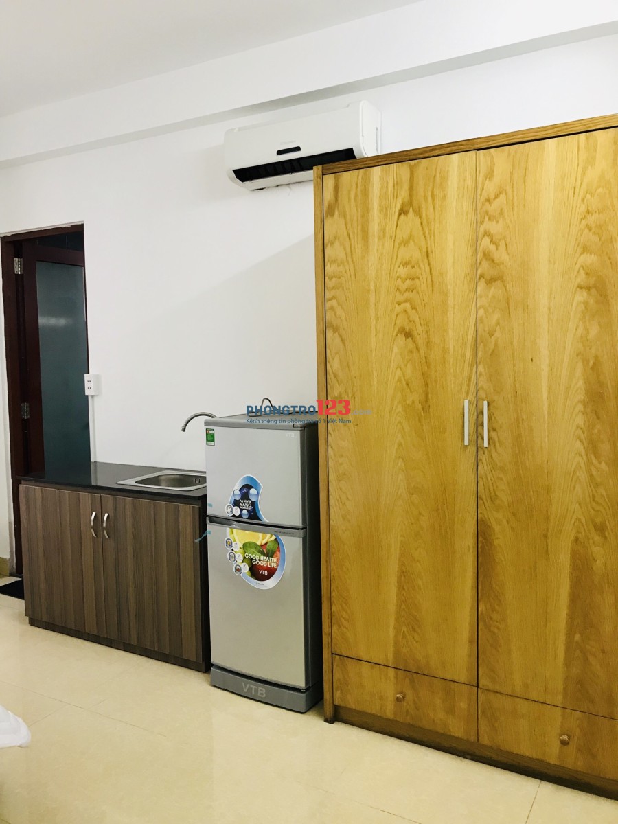 Cho thuê phòng trọ full nội thất gần chợ Bà Chiểu Bình Thạnh, giá 5.2 triệu/tháng