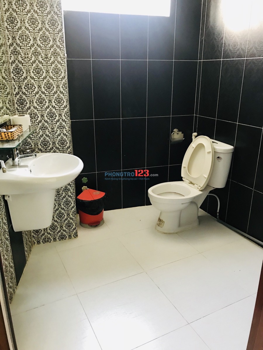 Cho thuê phòng trọ full nội thất gần chợ Bà Chiểu Bình Thạnh, giá 5.2 triệu/tháng