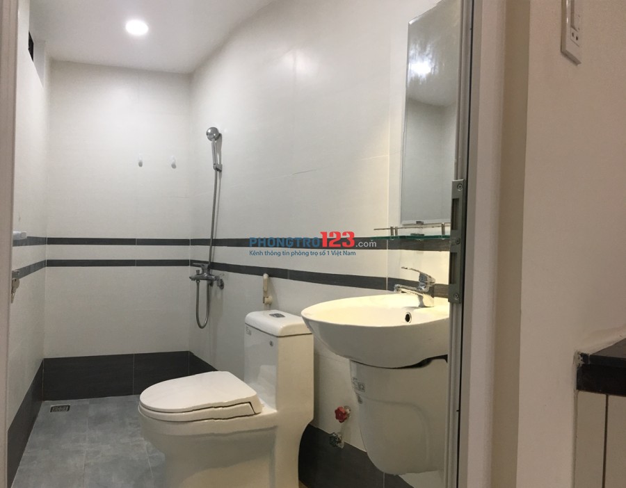 Tin Cá nhân đăng 7 giờ trước Phòng trọ tiện nghi Bình Thạnh kề Quận 1