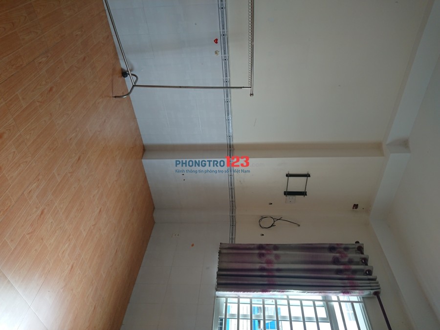 Phòng đúc trong nhà nguyên căn