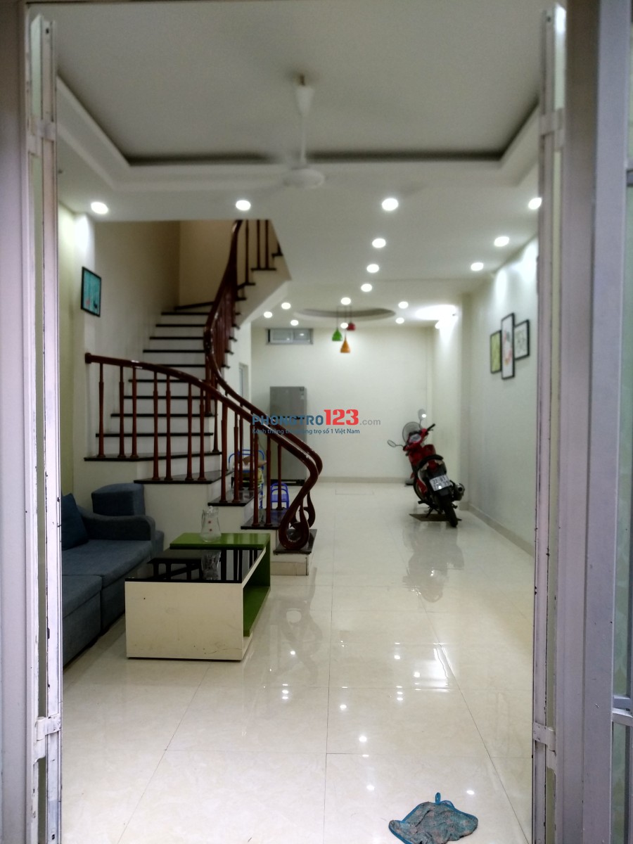 Chính chủ cho thuê 03 phòng khép kín trong ngõ 123A Thụy Khuê, Hà Nội