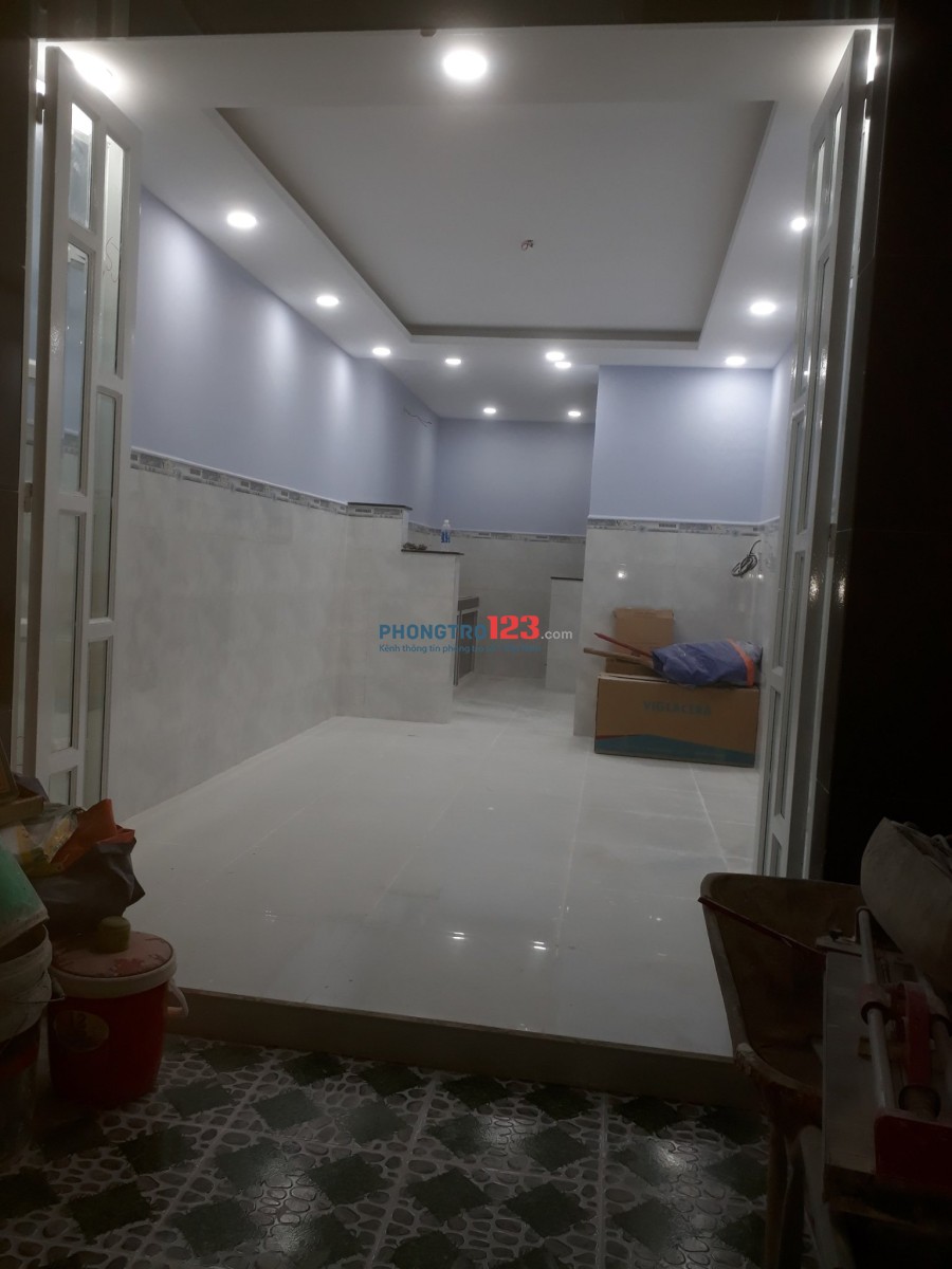 Cho thuê or bán nhà nguyên căn mới 1 lầu Ngay Bến Phú Định, P.16, Q.8. LH: Mr Long 0903199385