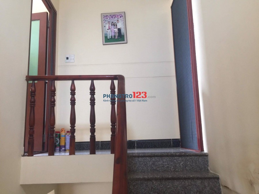 Cho thuê nhà 1 lầu 2pn có máy lạnh tại Lê Văn Lương, Nhà Bè, giá 8,5tr/tháng. LH Ms Thanh