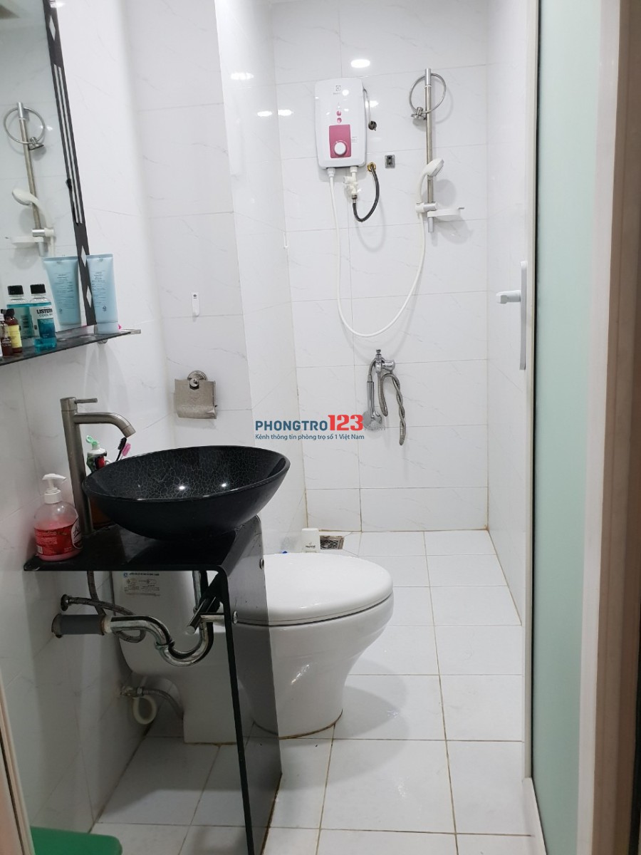 Cho thuê 1 phòng trong căn hộ đầy đủ tiện nghi như khách sạn tại 81 Bưng Ông Thoàn, Phú Hữu, Quận 9