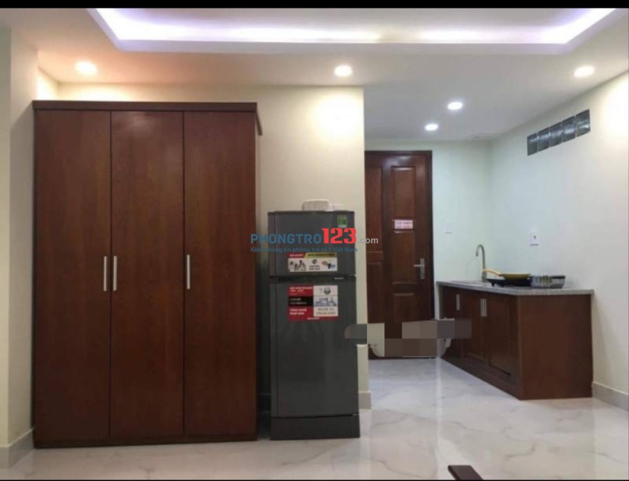 Cho thuê phòng Full nội thất tại CMT8, Q.3 gần CV Lê Thị Riêng. Giá 5,5tr/tháng, LH Mr Phong
