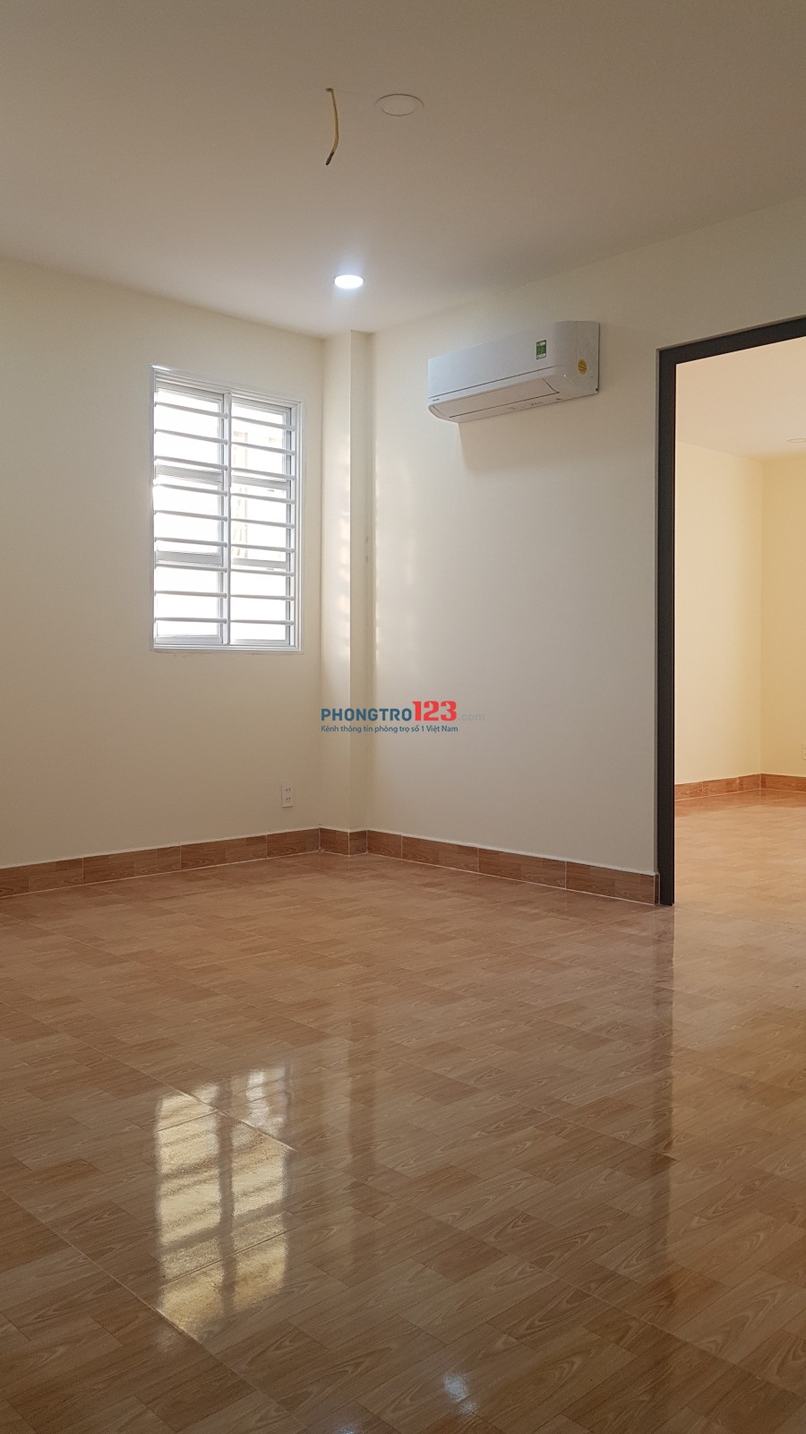 Phòng 45m gần ĐH Giao thông vận tải Q12, máy lạnh, máy giặt, nước nóng, 5-6 người ở giá 4tr