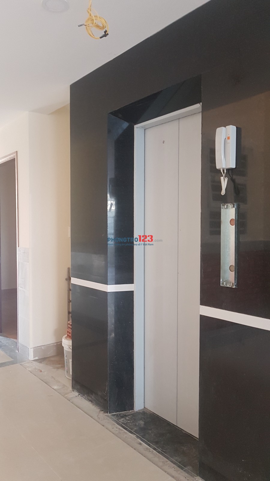 Phòng 45m gần ĐH Giao thông vận tải Q12, máy lạnh, máy giặt, nước nóng, 5-6 người ở giá 4tr