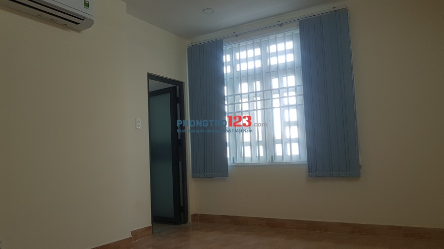 Phòng 45m gần ĐH Giao thông vận tải Q12, máy lạnh, máy giặt, nước nóng, 5-6 người ở giá 4tr