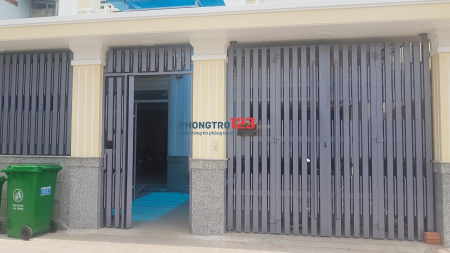 Phòng 45m gần ĐH Giao thông vận tải Q12, máy lạnh, máy giặt, nước nóng, 5-6 người ở giá 4tr