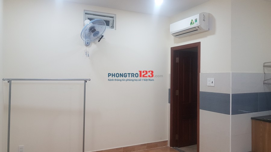 Phòng 45m gần ĐH Giao thông vận tải Q12, máy lạnh, máy giặt, nước nóng, 5-6 người ở giá 4tr