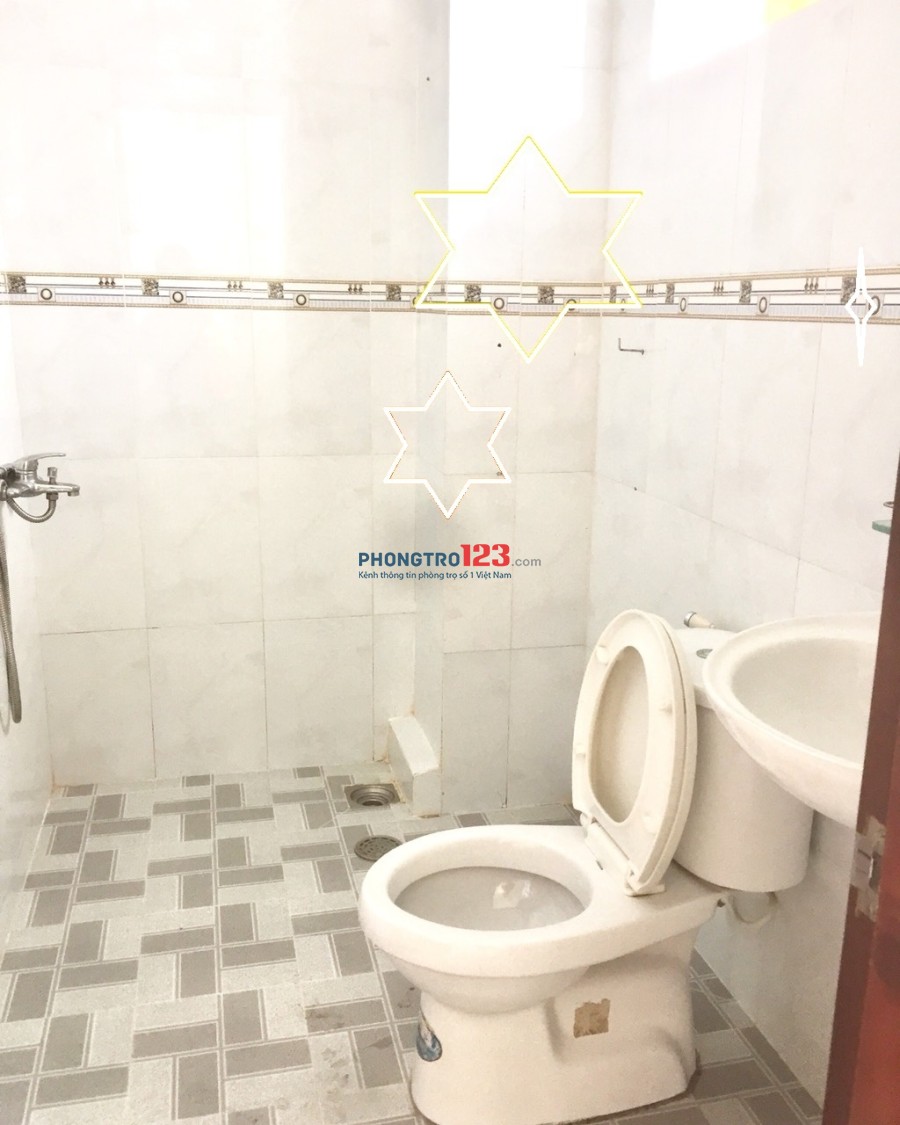 Phòng ký túc xá trọn gói chỉ 700k bao gồm điện nước wifi