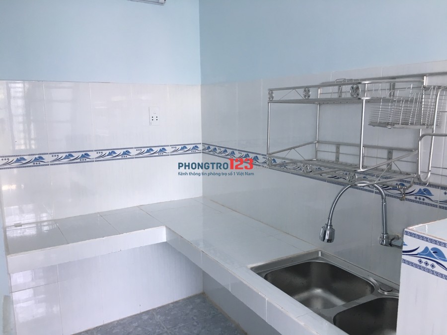 Cho thuê nhà nguyên căn mới xây đường 160 Lã Xuân Oai, Quận 9