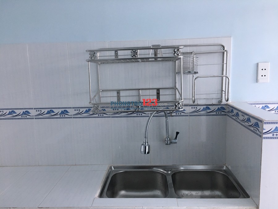 Cho thuê nhà nguyên căn mới xây đường 160 Lã Xuân Oai, Quận 9