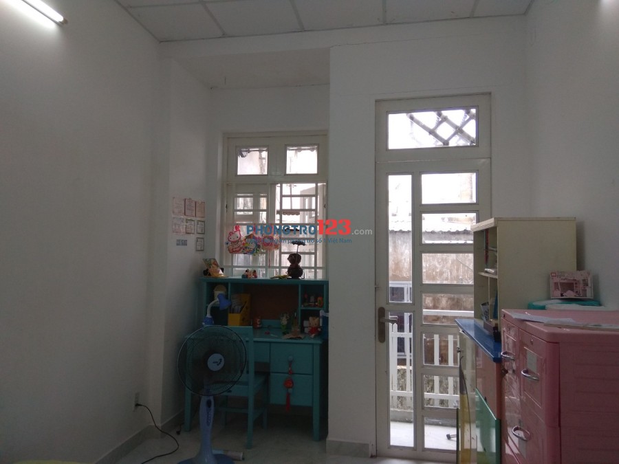 Cho thuê phòng trọ đẹp Bình Thạnh, giá 3.5 triệu (nữ)