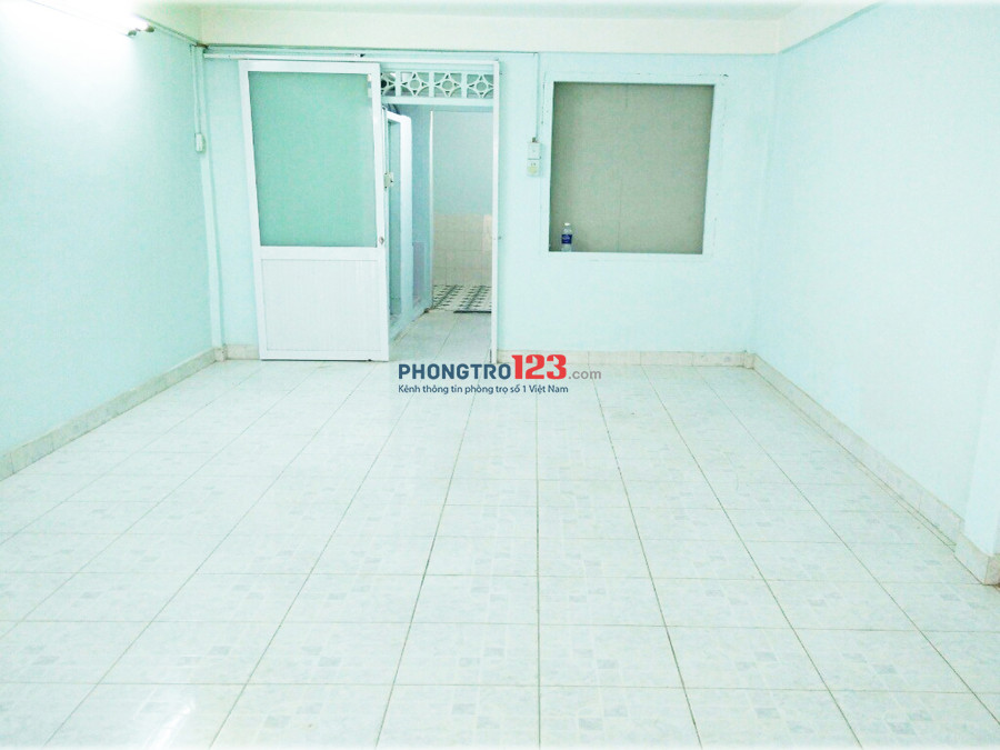 Cho thuê căn hộ chung cư Nguyễn Thiện Thuật, P.1, Quận 3. Giá chỉ 6 triệu