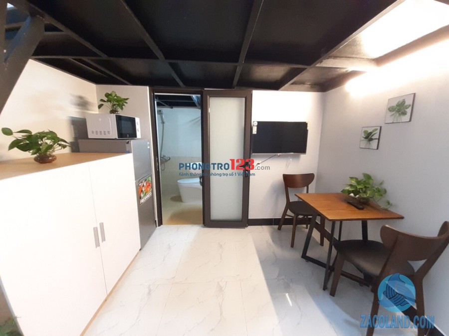Căn hộ mới toanh cho thuê, nội thất đầy đủ tiện nghi, sang trọng.