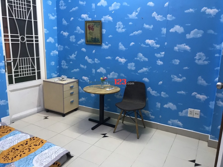 Phòng cho thuê giá rẻ đường Bạch Đằng, quận Bình Thạnh