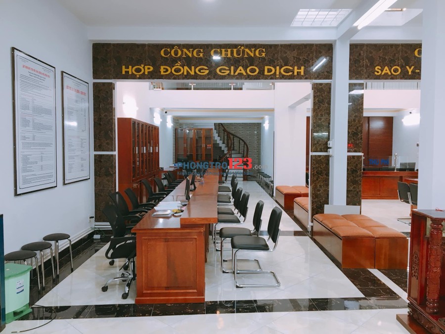 Chính chủ cho thuê nhà nguyên căn 3 lầu mặt tiền Nguyễn Duy Trinh, Q.2 Ms Dung