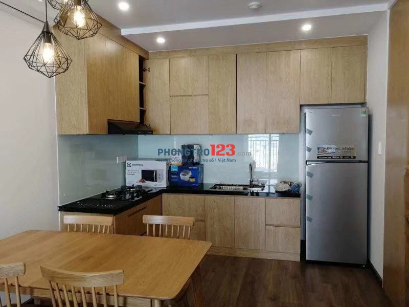 Quận 7, Căn hộ Sunrise City (gần Lotte Mart), phòng đẹp có sẵn. Chỉ 2,000,000/tháng
