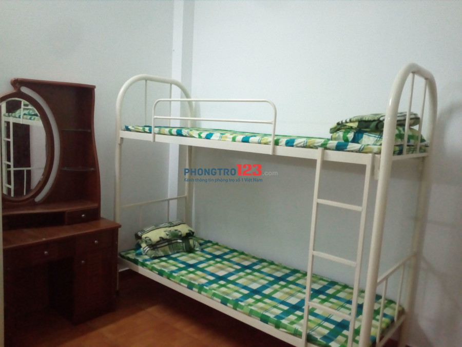 Cho nam, nữ ở ghép phòng ngay công viên gia Định