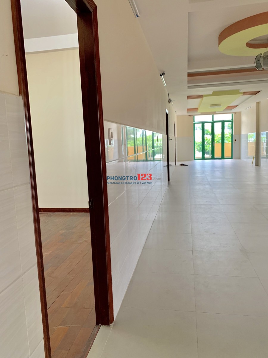 Phòng trọ giá rẻ mới xây khu Tên Lửa, có wc riêng