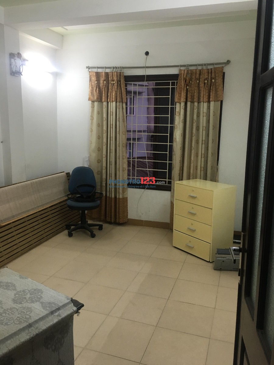 Cho thuê nhà nguyên căn 3 phòng ngủ phố Nguyên Hồng, Đống Đa